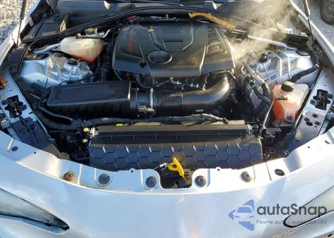 2017 Alfa Romeo Giulia Q4 z USA, uszkodzony, nr VIN ZARFAEDN3H7545709